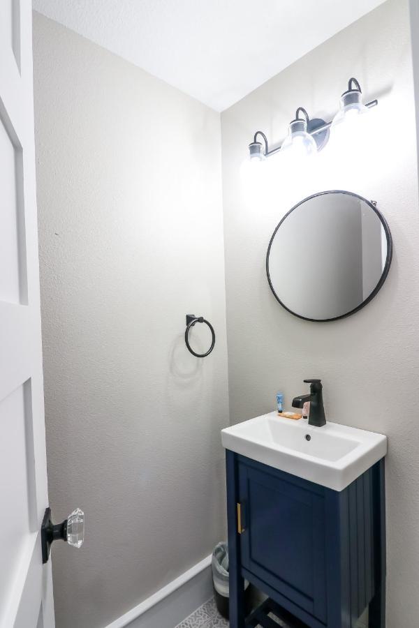 Dog-Friendly Stylish Super Cozy Home Fabulous Patio And Perfect Location Galveston Bagian luar foto